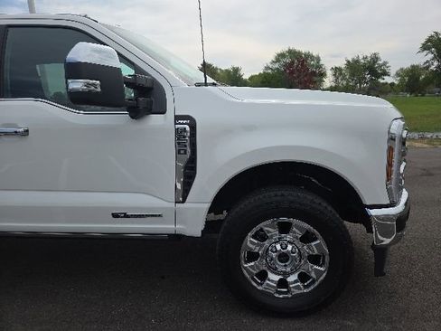 Used 2024 Ford F250 Lariat w/ Lariat Ultimate Package AWD/4WD image 4