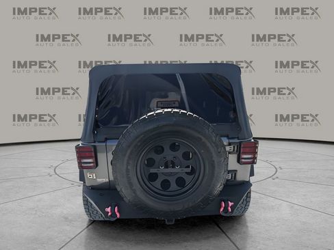 Used 2018 Jeep Wrangler Sport AWD/4WD image 18