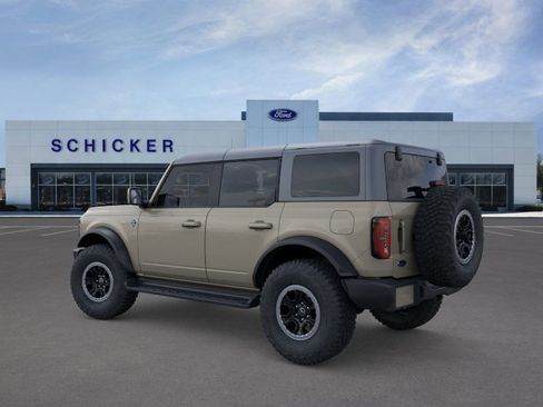 New 2025 Ford Bronco Outer Banks w/ Sasquatch Package AWD/4WD image 4