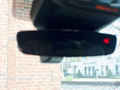 Used 2020 Audi Q8 Prestige image 35