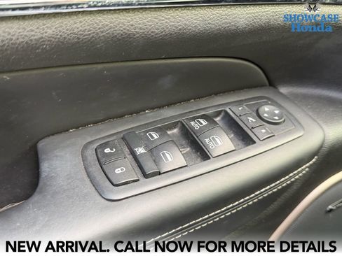 Used 2017 Jeep Grand Cherokee Overland w/ Jeep Active Safety Group image 13