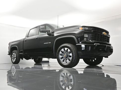 Used 2024 Chevrolet Silverado 2500 Custom w/ Custom Value Package AWD/4WD image 37