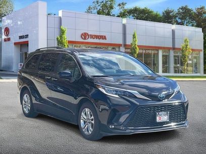 Used 2023 Toyota Sienna XSE w/ XSE Plus Package