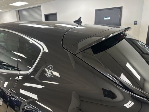 Used 2020 Maserati Levante S image 30