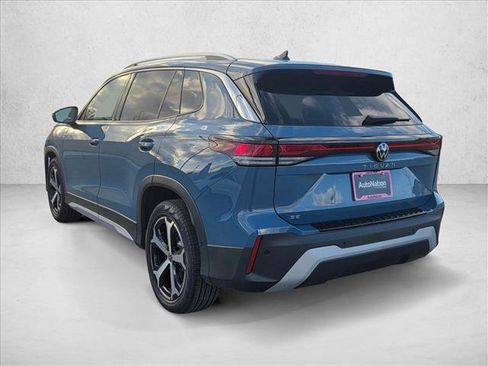 New 2026 Volkswagen Tiguan SE image 9