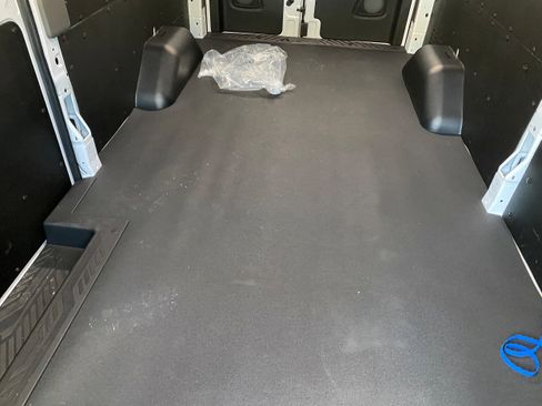 New 2026 Ford Transit 250 148 Medium Roof w/ Load Area Protection Package RWD image 24