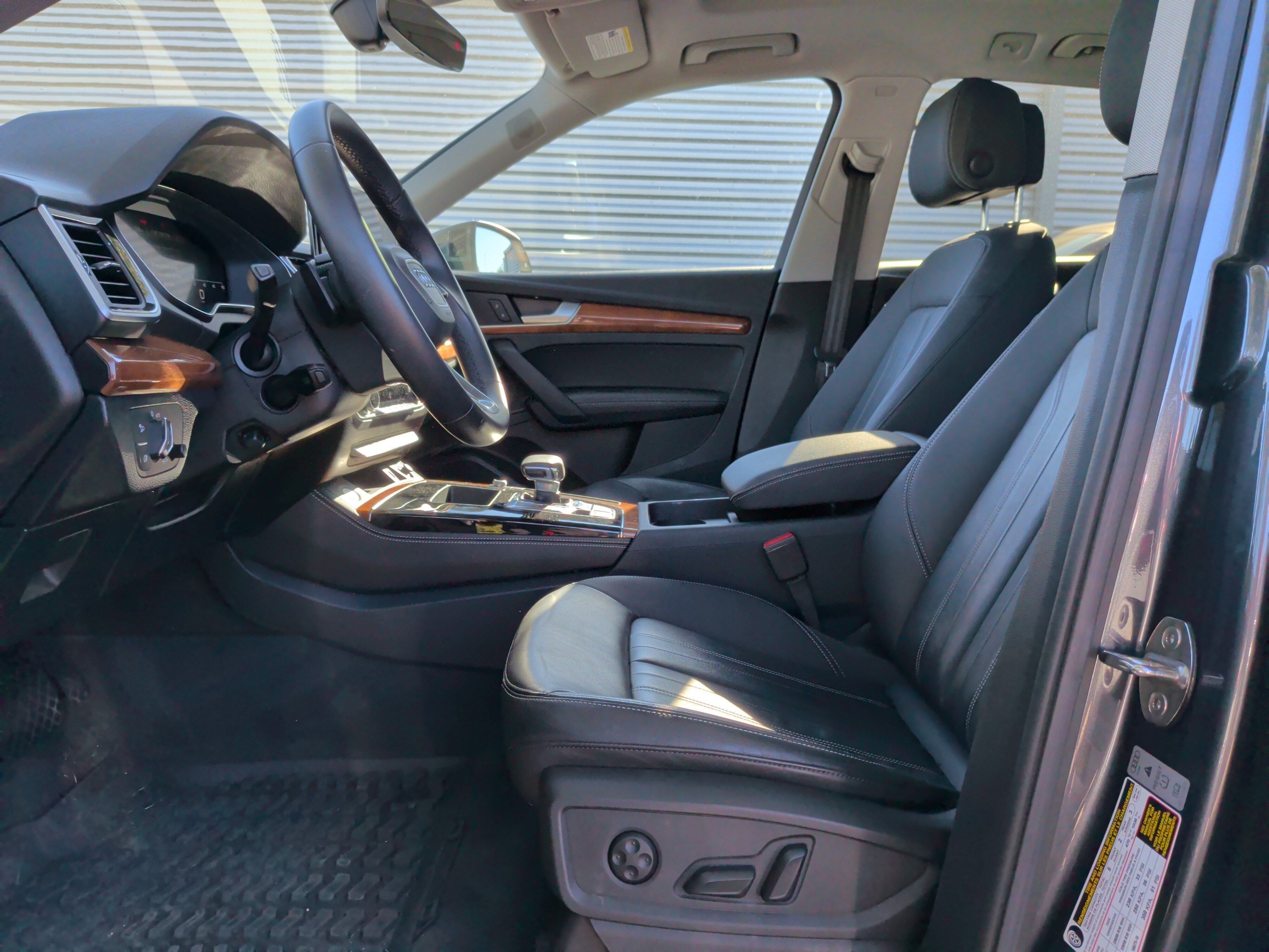 Used 2023 Audi Q5 2.0T Premium Plus AWD/4WD image 15