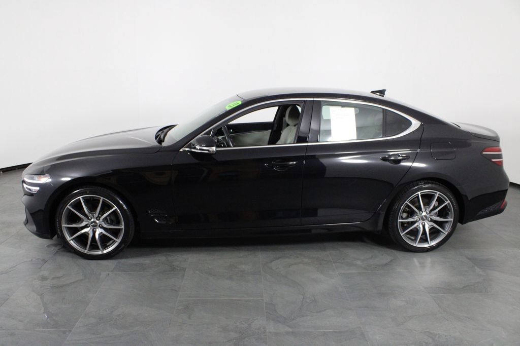 Used 2023 Genesis G70 2.0T RWD image 12