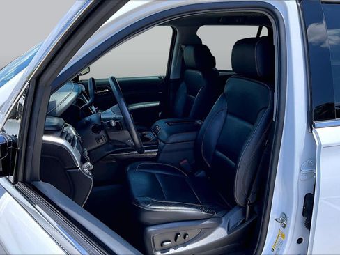 Used 2019 Chevrolet Tahoe LT w/ Texas Edition Package RWD image 8