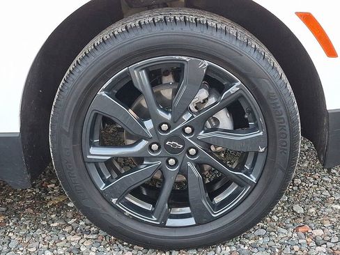 Used 2022 Chevrolet Equinox RS image 32