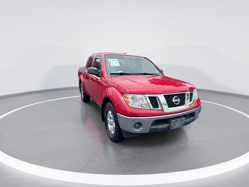 Used 2011 Nissan Frontier SV w/ SV Premium Utility Pkg RWD image 2