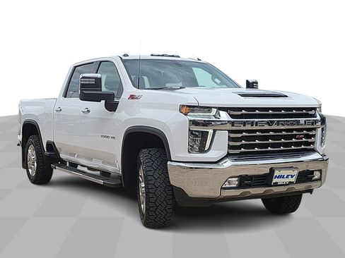 Used 2023 Chevrolet Silverado 3500 LTZ w/ LTZ Plus Package AWD/4WD image 2