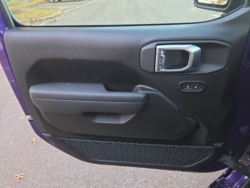 New 2026 Jeep Gladiator Sport image 7