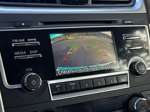 Used 2016 Nissan Altima 2.5 SV image 18