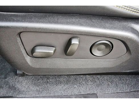 Used 2023 Chevrolet Colorado ZR2 w/ ZR2 Convenience Package III image 26