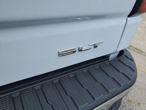New 2026 GMC Sierra 1500 SLT w/ SLT Premium Package AWD/4WD image 5