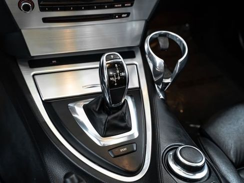 Used 2008 BMW 650i Coupe image 24