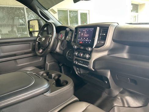 Used 2025 RAM 3500 Tradesman w/ Chrome Appearance Group image 23