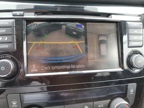 Used 2019 Nissan Rogue SL image 16