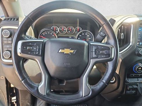 Used 2021 Chevrolet Silverado 1500 LT AWD/4WD image 13