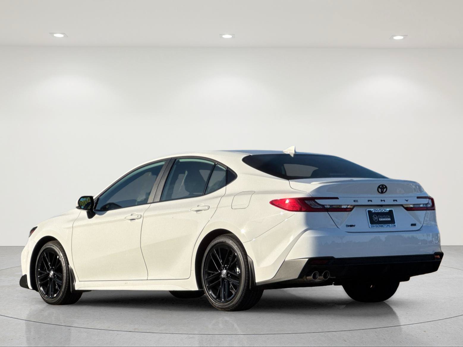 Used 2026 Toyota Camry SE w/ Multimedia Upgrade Package FWD image 4