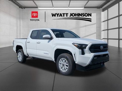 New 2026 Toyota Tacoma SR5 AWD/4WD image 4