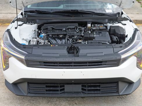 Used 2025 Kia K4 FWD image 7