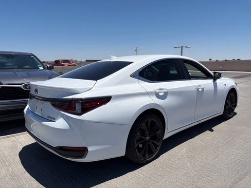 Used 2024 Lexus ES 300h F Sport w/ Accessory Package (Z1) FWD image 3
