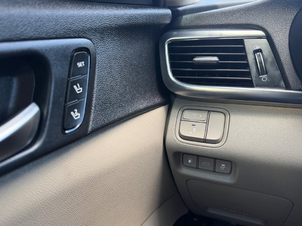 Used 2018 Kia Optima EX FWD image 20