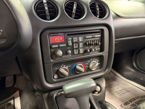 Used 1995 Pontiac Firebird Coupe image 29
