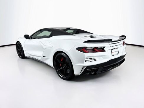 Used 2025 Chevrolet Corvette E-Ray AWD/4WD image 13