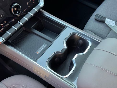 New 2026 GMC Acadia Elevation image 28