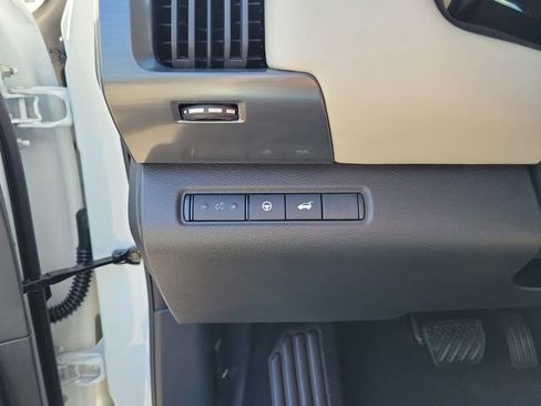 New 2026 Nissan Pathfinder SL w/ SL Premium Package image 9