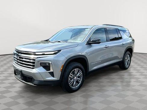 New 2026 Chevrolet Traverse LT AWD/4WD image 1