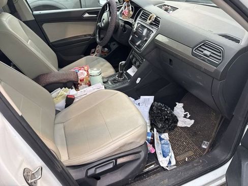 Used 2018 Volkswagen Tiguan SEL image 8