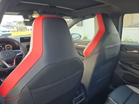 New 2026 Volkswagen GTI SE FWD image 18