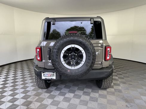 New 2026 Ford Bronco Outer Banks w/ Sasquatch Package AWD/4WD image 4