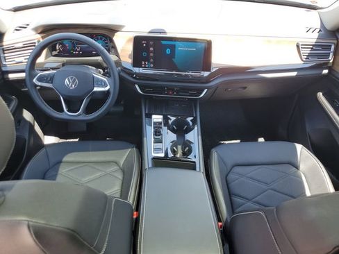 Certified 2025 Volkswagen Atlas SE w/ Panoramic Sunroof Package FWD image 15