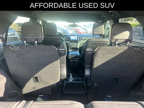 Used 2020 Ford Explorer XLT w/ Equipment Group 202A RWD image 7