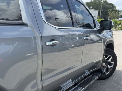 Used 2023 GMC Sierra 1500 SLT w/ SLT Premium Package RWD image 9
