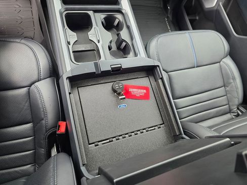New 2025 Ford F350 Platinum AWD/4WD image 26