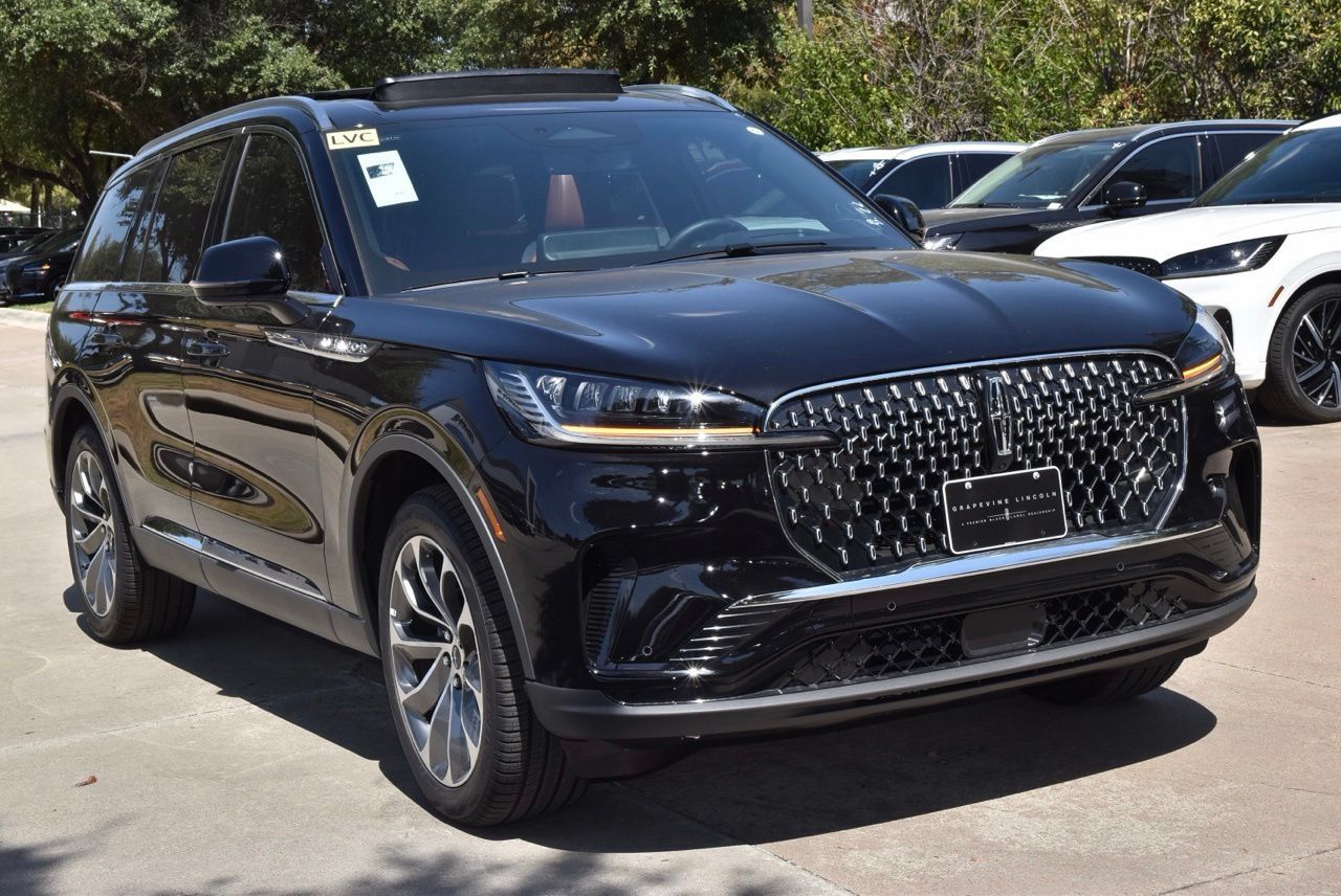 New 2026 Lincoln Aviator Reserve AWD/4WD image 3
