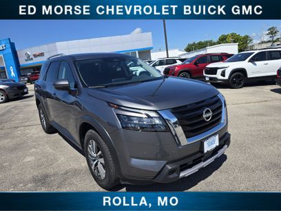 Used 2025 Nissan Pathfinder SL