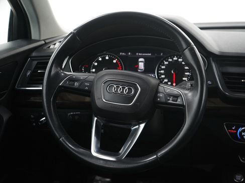 Used 2019 Audi Q5 Premium image 17