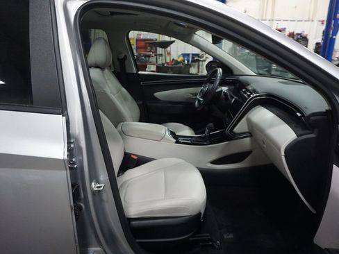 Used 2024 Hyundai Tucson SEL w/ Convenience Package FWD image 18