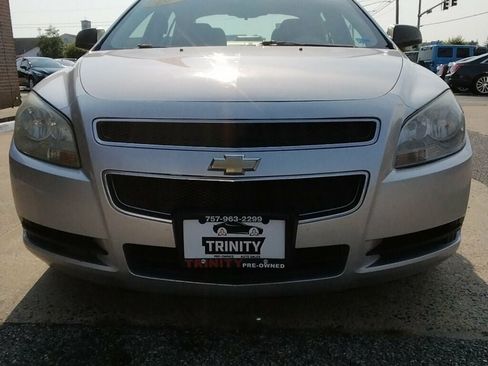 Used 2011 Chevrolet Malibu LS FWD image 6