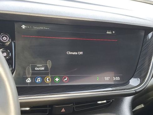 Used 2022 Buick Envision Essence w/ Sport Touring Package image 25