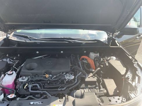 Certified 2024 Toyota RAV4 LE AWD/4WD image 16