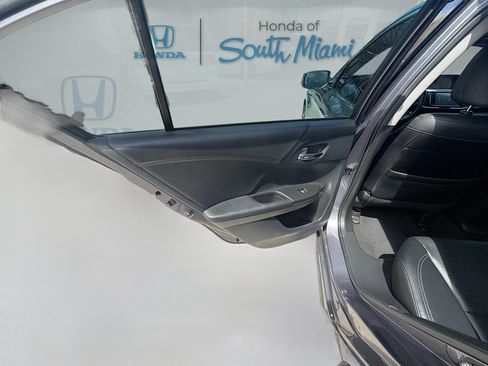 Used 2016 Honda Accord EX-L image 25