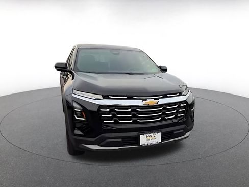 Used 2025 Chevrolet Equinox LT image 3